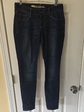 Old Navy Rockstar Low Rise Dark Wash Women’s Skinny Jeans - Size 6